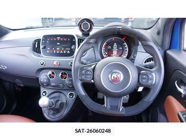 Abarth 595 2022-05 6008165-16