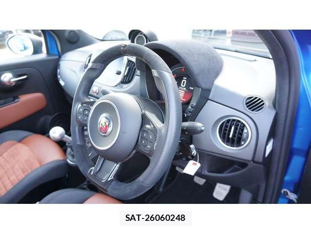 Abarth 595 2022-05 6008165-17