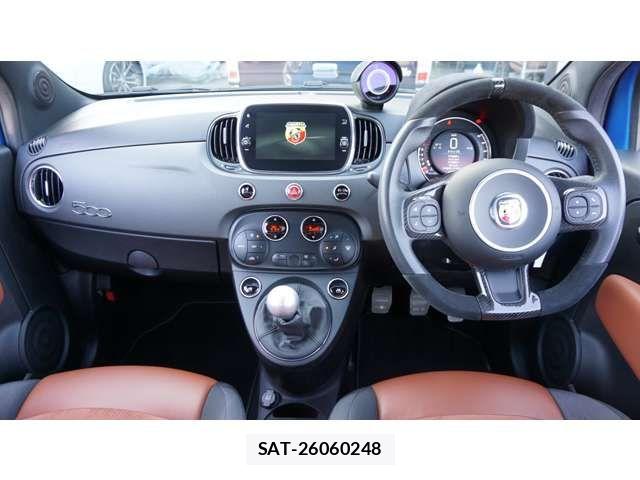Abarth 595 2022-05 6008165-1