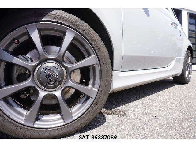 Abarth 595 2017-09 6610218-2