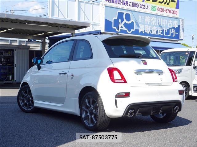 Abarth 595 2022-02 6674768-3