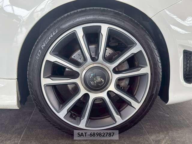 Abarth 595 2023-02 6715534-15