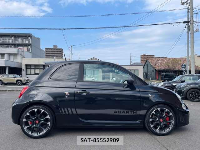 Abarth 595 2017-06 6715535-3