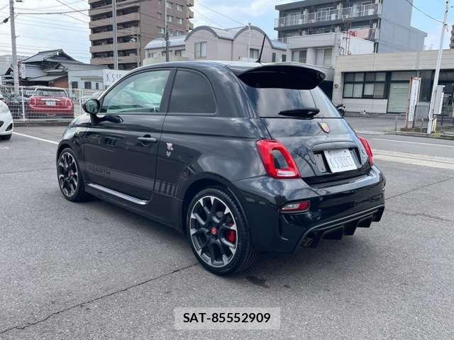 Abarth 595 2017-06 6715535-5