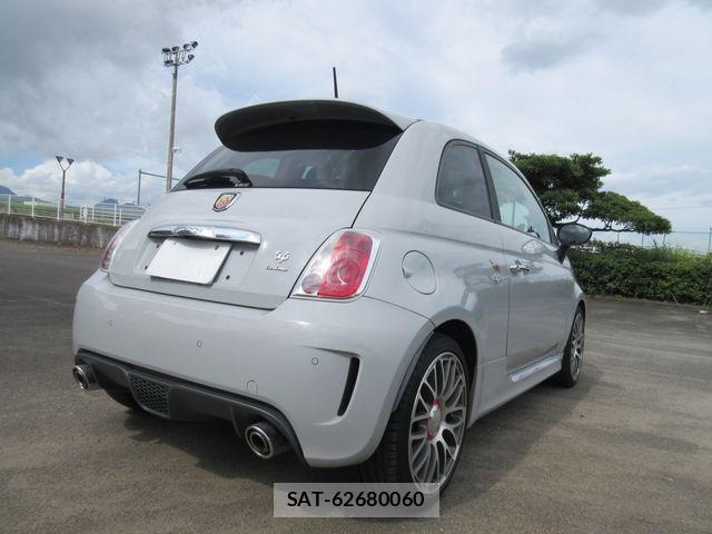 Abarth 595 2015-12 6790668-11