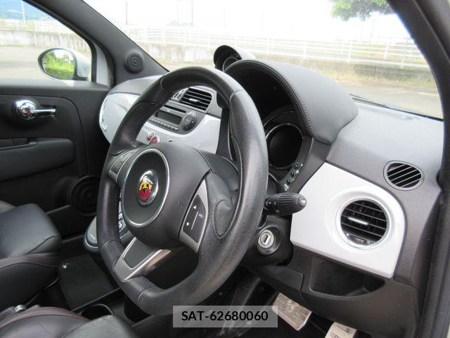 Abarth 595 2015-12 6790668-1