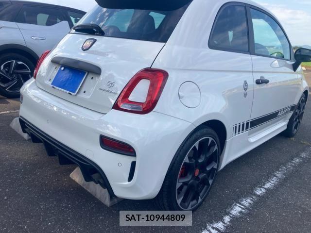 Abarth 595 2020-09 7213856-2