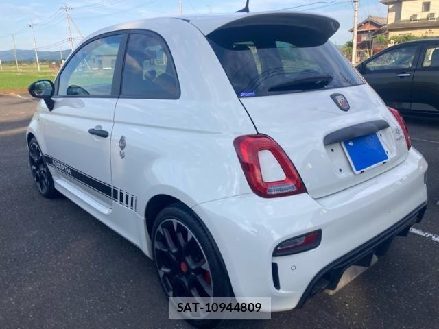 Abarth 595 2020-09 7213856-3