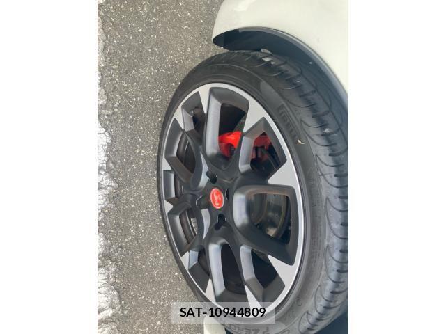 Abarth 595 2020-09 7213856-6