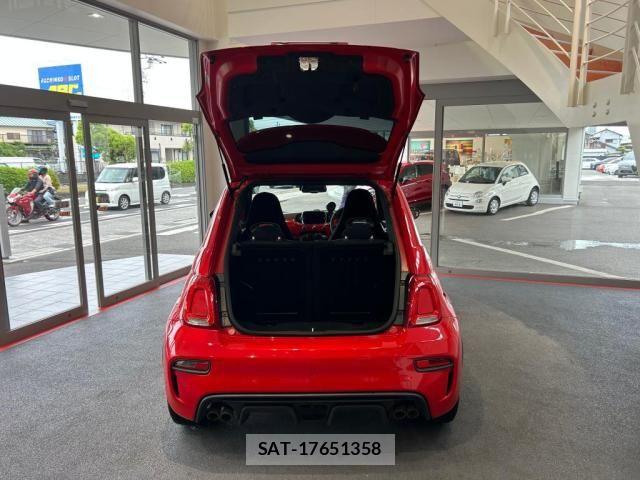 Abarth 595 2019-07 7249615-7