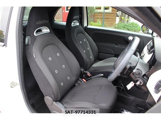 Abarth 595 2020-02 7356567-12