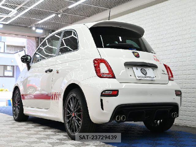 Abarth 595 2022-09 7507095-2