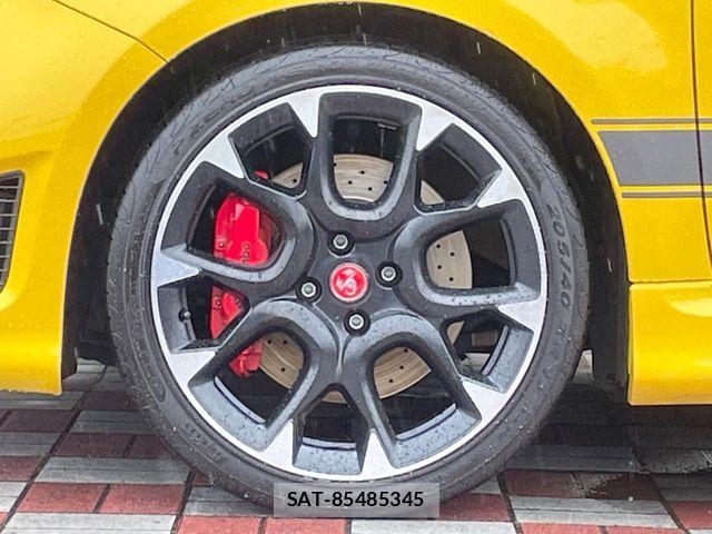 Abarth 595 2018-06 7499195-17