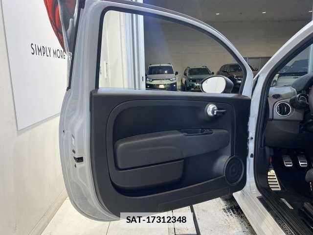 Abarth 595 2022-03 7902092-16