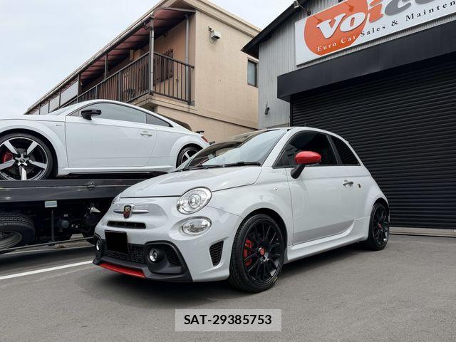 Abarth 595 2022-06 8033949-0