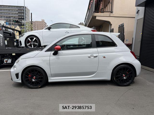 Abarth 595 2022-06 8033949-1