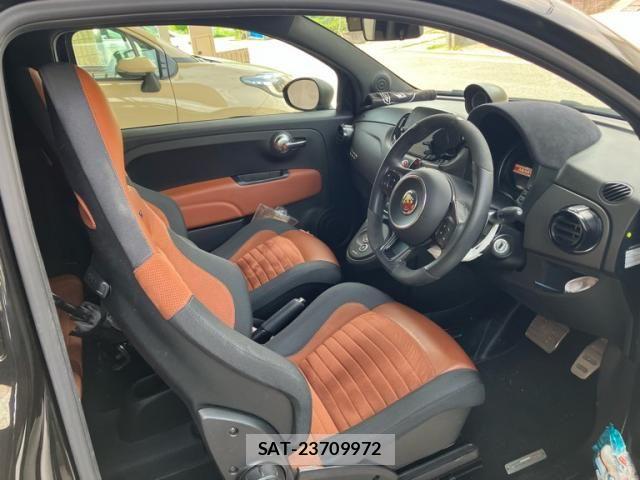 Abarth 595 2023-01 8097367-6