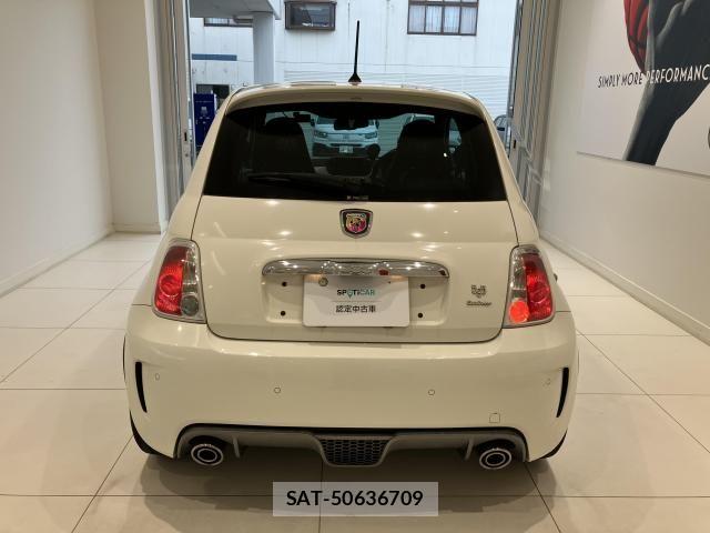 Abarth 595 2016-01 8126975-27