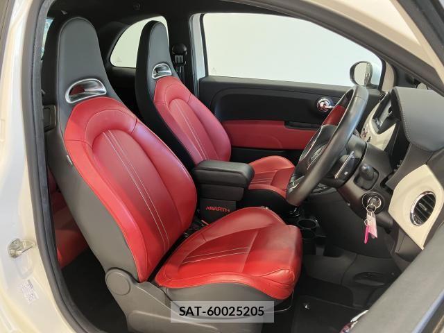 Abarth 595 2015-06 8127032-11