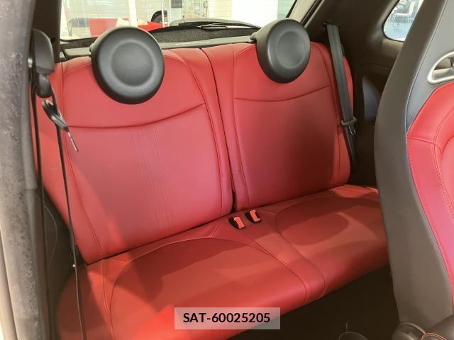 Abarth 595 2015-06 8127032-12