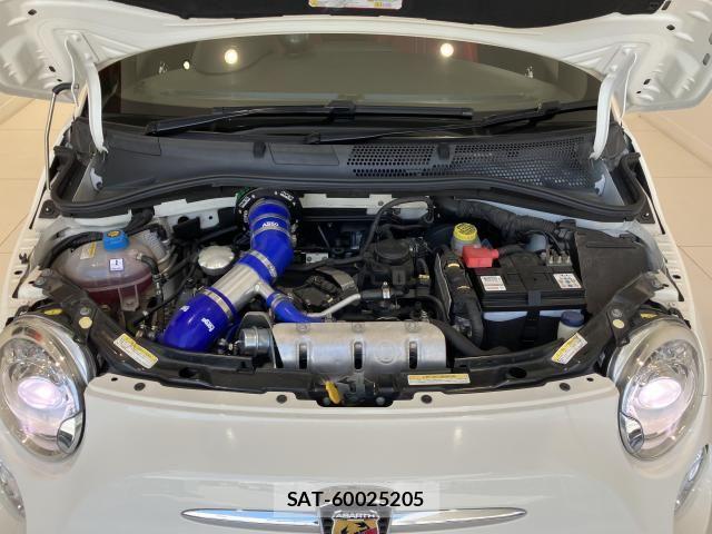 Abarth 595 2015-06 8127032-14