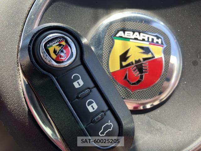 Abarth 595 2015-06 8127032-15