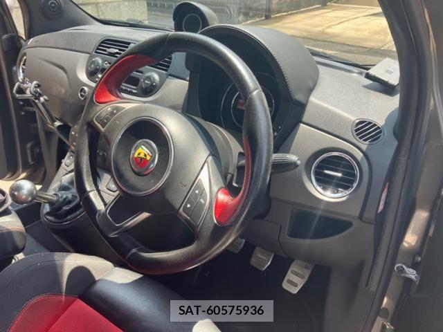 Abarth 595 2016-10 8127026-9