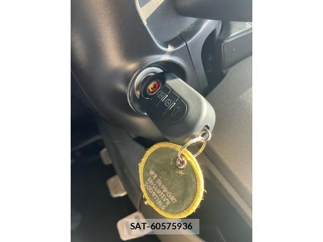 Abarth 595 2016-10 8127026-19
