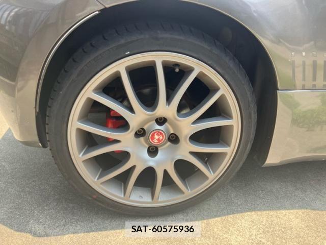 Abarth 595 2016-10 8127026-5