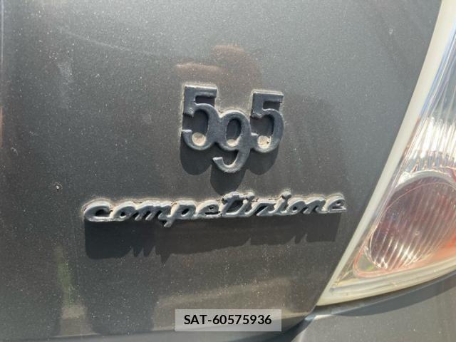 Abarth 595 2016-10 8127026-8