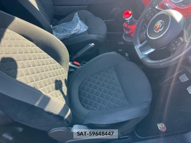 Abarth 595 2022-07 8409779-10