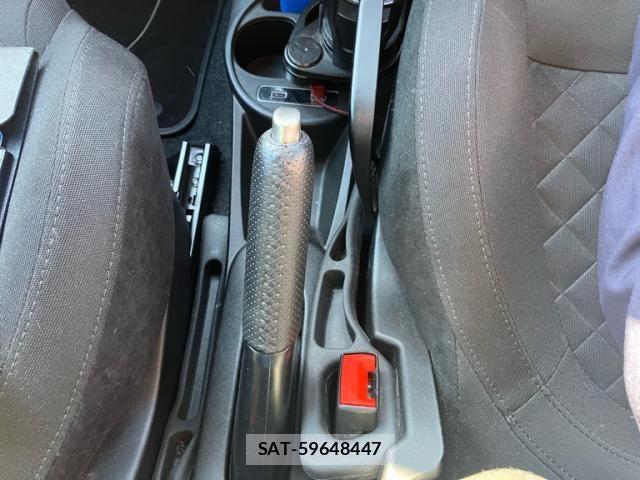 Abarth 595 2022-07 8409779-11