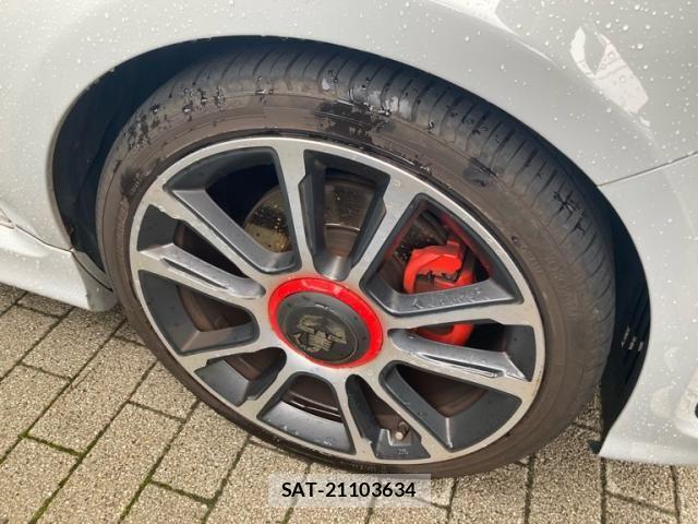 Abarth 595 2019-03 8409880-2