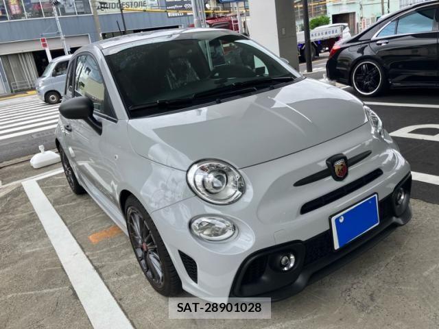 Abarth 595 2022-06 8409728-1