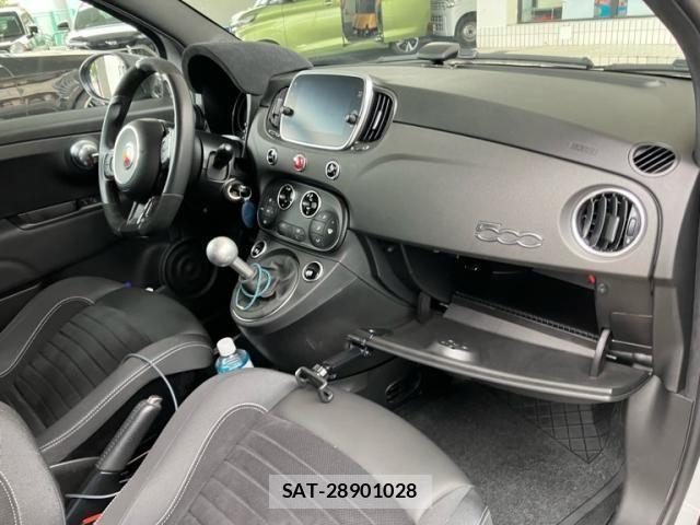 Abarth 595 2022-06 8409728-21