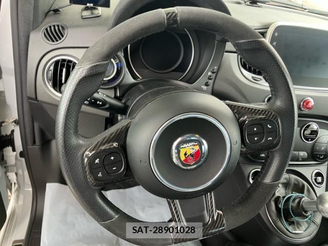 Abarth 595 2022-06 8409728-23