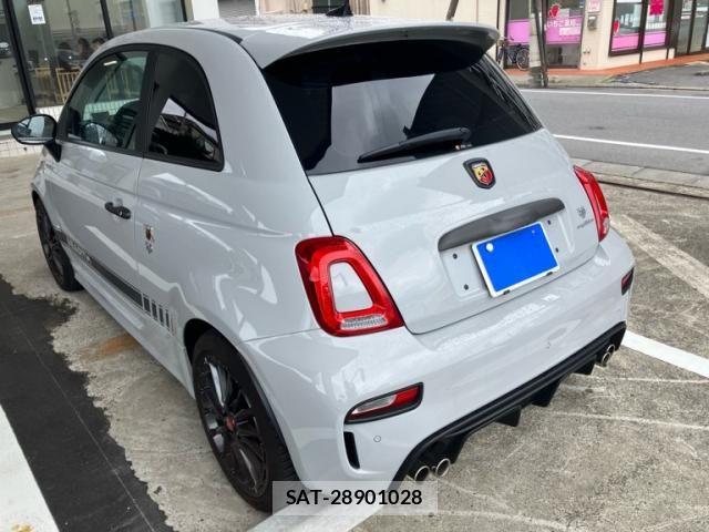 Abarth 595 2022-06 8409728-3
