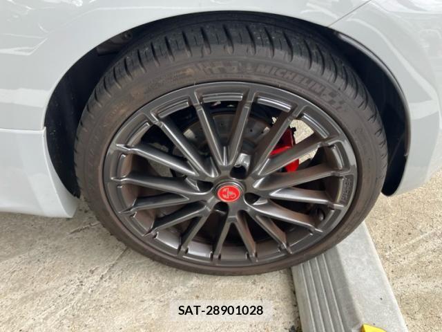 Abarth 595 2022-06 8409728-7