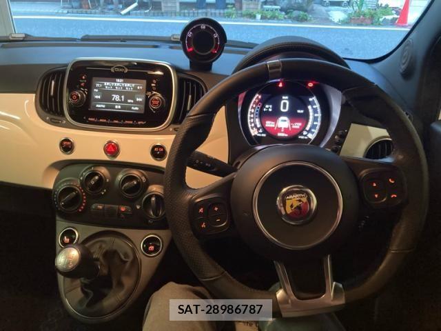 Abarth 595 2017-09 8456615-15