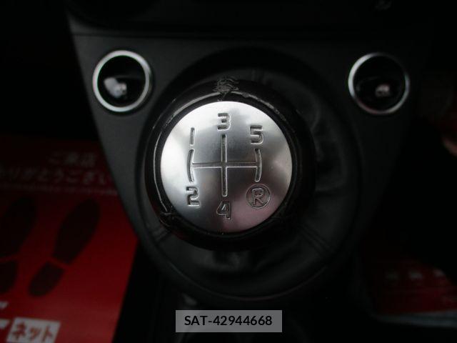Abarth 595 2019-05 8739783-21