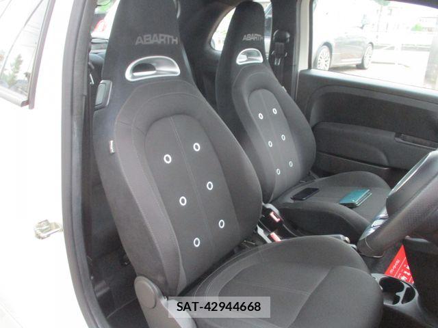 Abarth 595 2019-05 8739783-24
