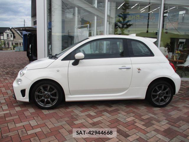 Abarth 595 2019-05 8739783-3