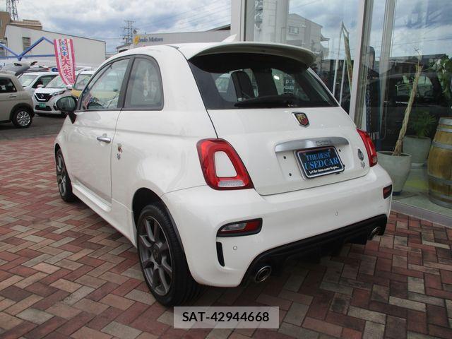 Abarth 595 2019-05 8739783-5