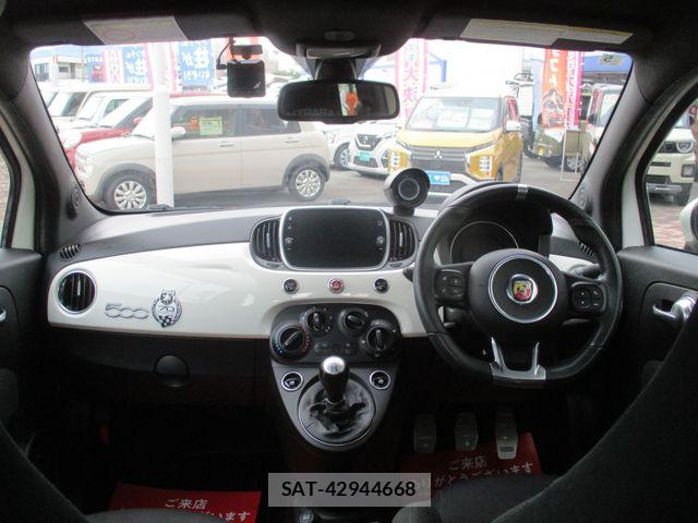 Abarth 595 2019-05 8739783-7