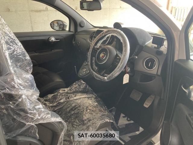 Abarth 595 2021-10 8779021-11