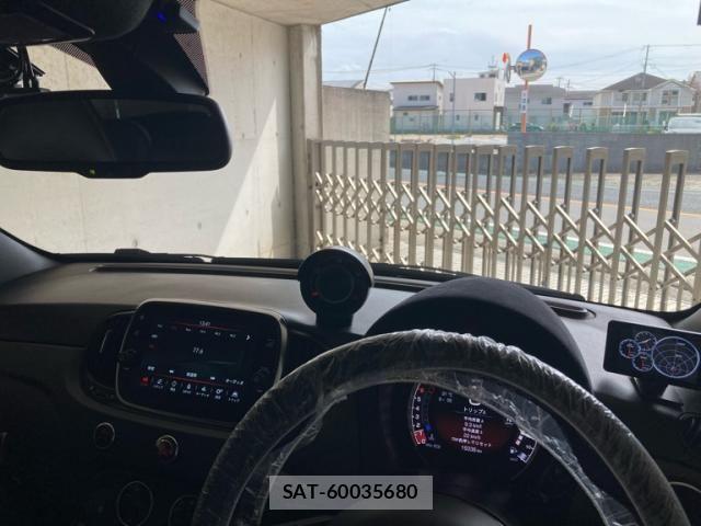 Abarth 595 2021-10 8779021-21