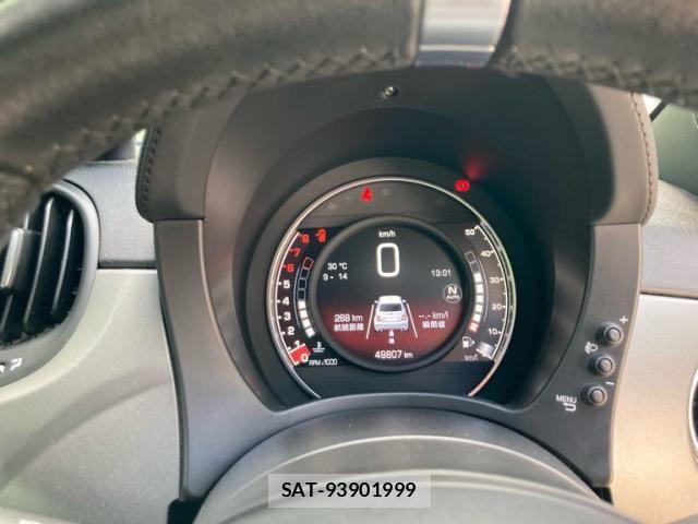 Abarth 595 2017-12 8847853-15