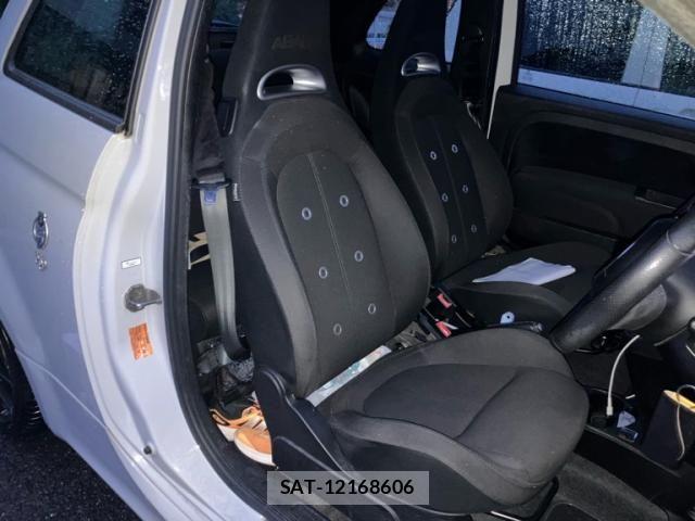 Abarth 595 2019-06 8847844-13