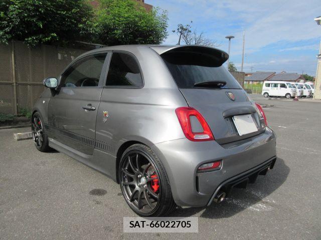 Abarth 595 2022-05 8878452-11