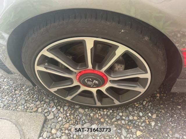 Abarth 595 2021-12 8827168-12